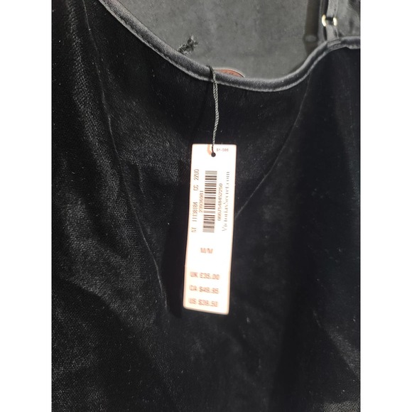 Victoria’s Secret Velvet Ruffle Cami Black NWT Medium - Picture 4 of 4